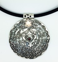 שרשרת "אנא בכח"