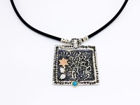 שרשרת "ה' ישמור צאתך ובואך מעתה ועד עולם" (מרובע)