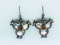 עגילי משולש רימונים